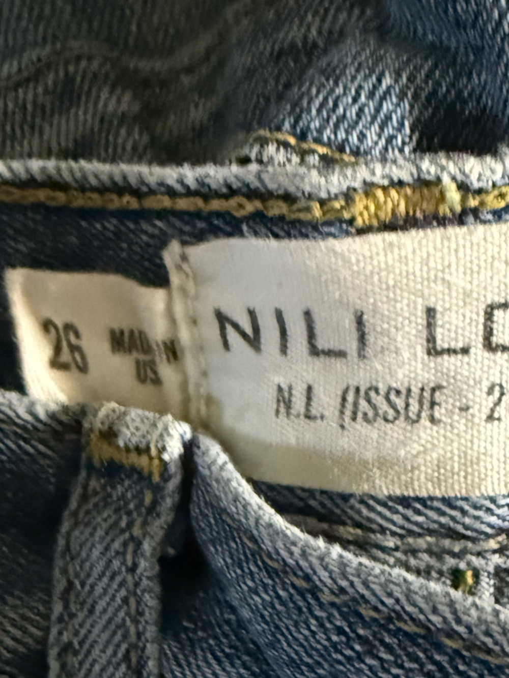 Nili lotan emerson jean 26 classic wash barrel crop - Picture 9 of 10